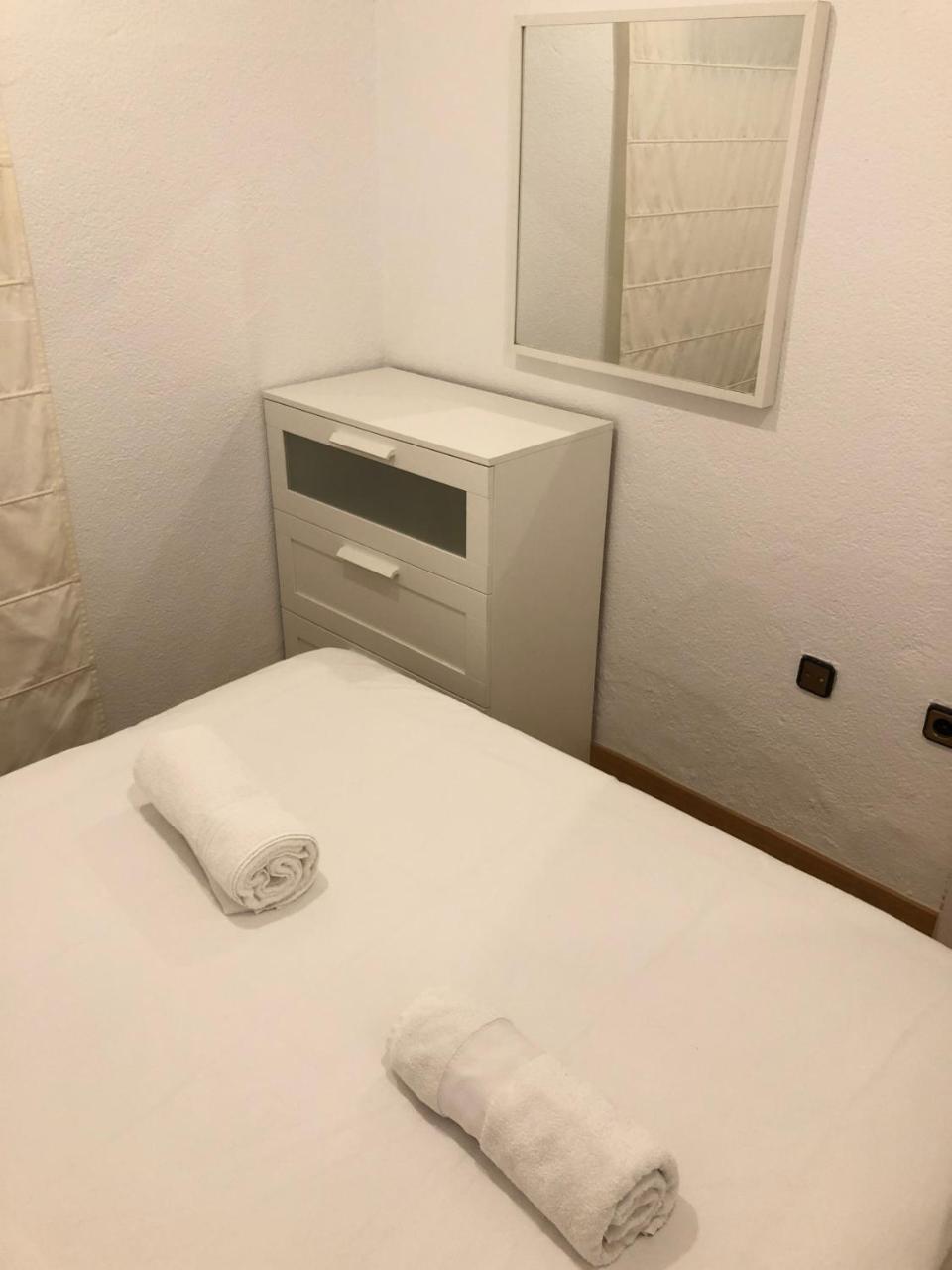 New! Apartment In Sarria Near Metro برشلونة المظهر الخارجي الصورة